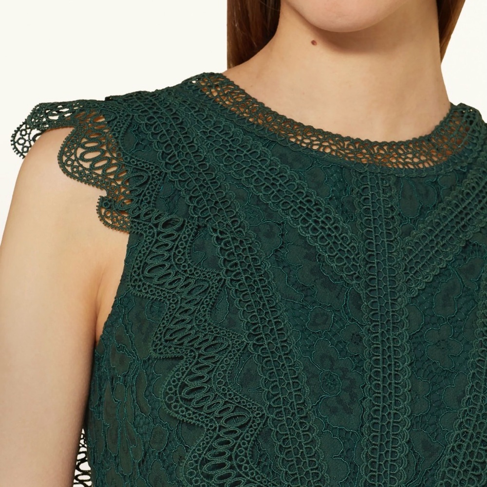Cable and Gauge Lace Sleeveless Top size 1x green